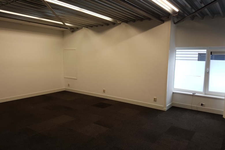 BedrijfsruimteaanAalsmeerderweg 239 P<br/> inAalsmeer BedrijfsruimteaanAalsmeerderweg 239 P<br/> inAalsmeer
