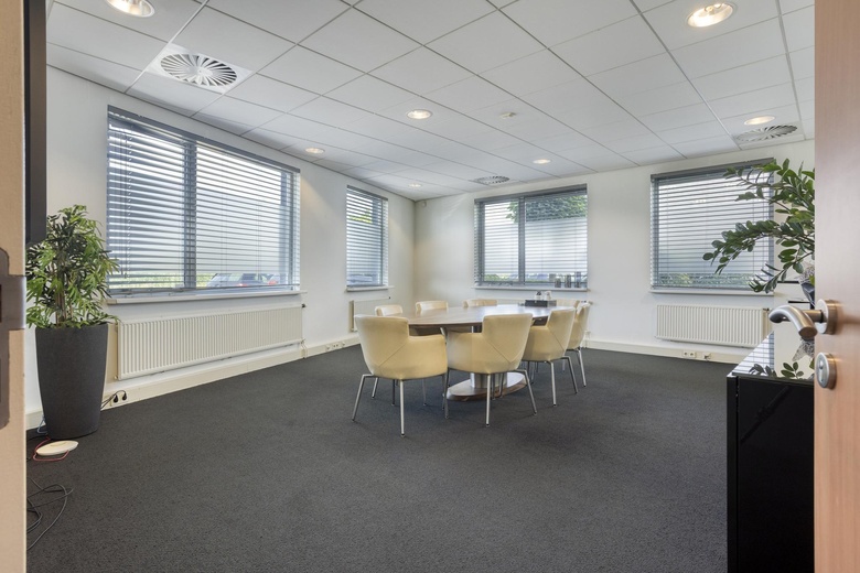 BedrijfsruimteaanProf. Asserweg 18<br/> inWaalwijk BedrijfsruimteaanProf. Asserweg 18<br/> inWaalwijk