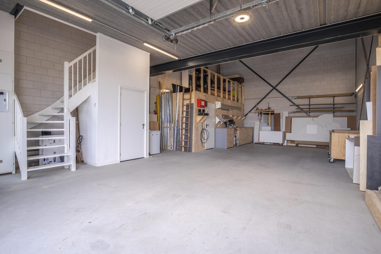 BedrijfsruimteaanIndustrieweg 6 b<br/> inElst BedrijfsruimteaanIndustrieweg 6 b<br/> inElst