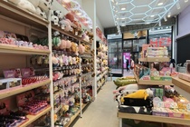 Bekijk foto 2 van eenheid 1 aan de Nieuwendijk 179 in Amsterdam