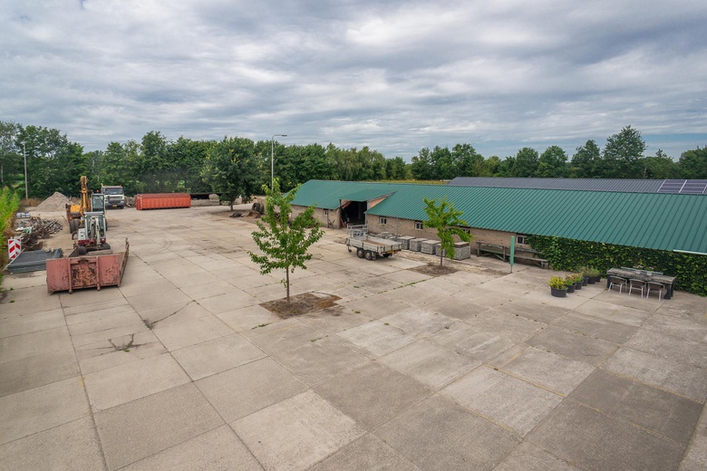 BedrijfsruimteaanLimburglaan 4<br/> inSomeren