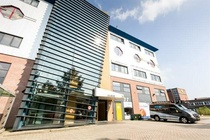 Bekijk foto 3 van Kleveringweg 13 - 39