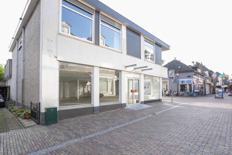 WinkelruimteaanFonteinstraat 42<br/> inLeerdam WinkelruimteaanFonteinstraat 42<br/> inLeerdam