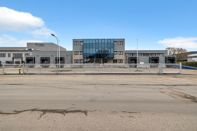 BedrijfsruimteaanPanovenweg 10<br/> inTiel