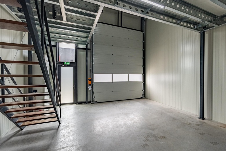BedrijfsruimteaanHoltmede 13 c<br/> inZutphen BedrijfsruimteaanHoltmede 13 c<br/> inZutphen