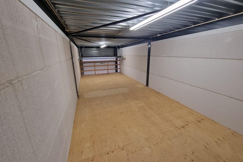 BedrijfsruimteaanGrote Esch 830 A41<br/> inMoordrecht