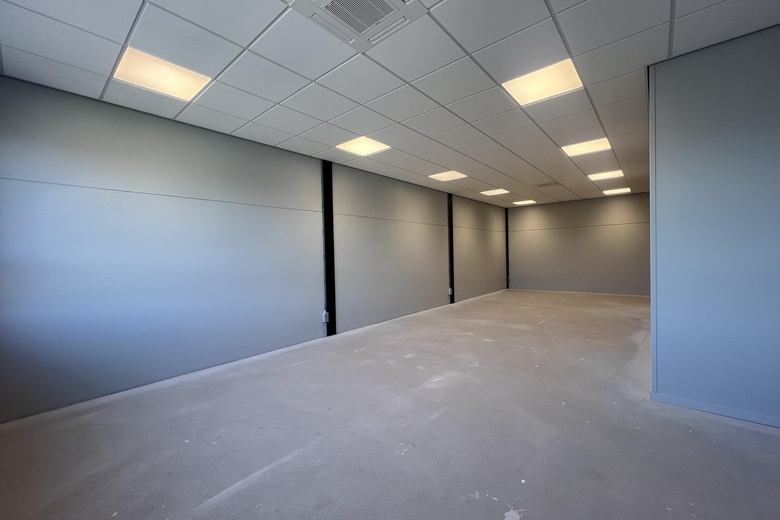 BedrijfsruimteaanLaurens Jzn. Costerstraat 4 C<br/> inOud-Beijerland