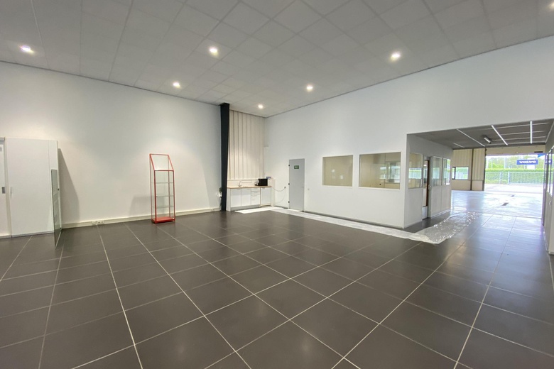WinkelruimteaanMolensingel 1<br/> inMaastricht WinkelruimteaanMolensingel 1<br/> inMaastricht