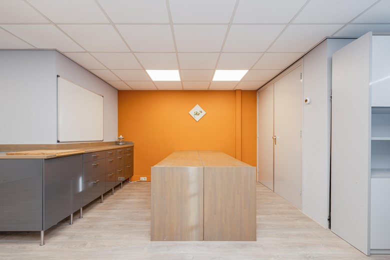 BedrijfsruimteaanDotterbloemstraat 13<br/> inRotterdam