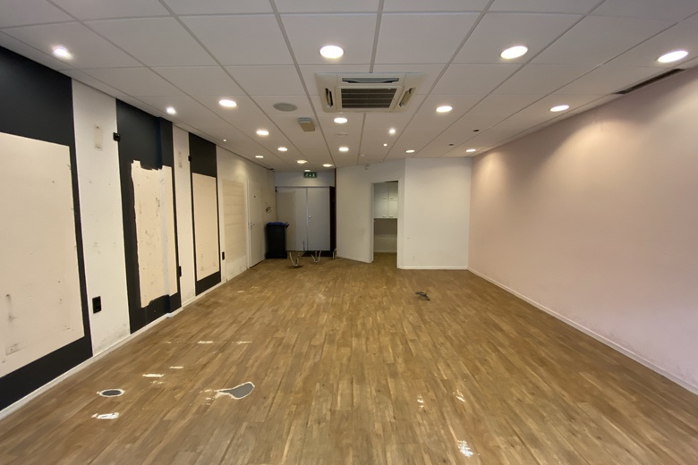 WinkelruimteaanDe Els 42 a<br/> inWaalwijk WinkelruimteaanDe Els 42 a<br/> inWaalwijk