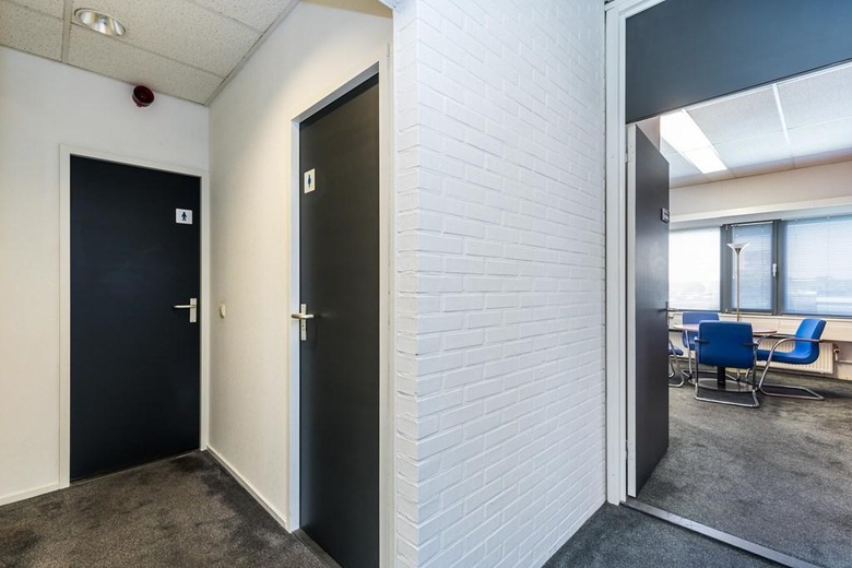 KantoorruimteaanMozartlaan 3<br/> inMaassluis KantoorruimteaanMozartlaan 3<br/> inMaassluis