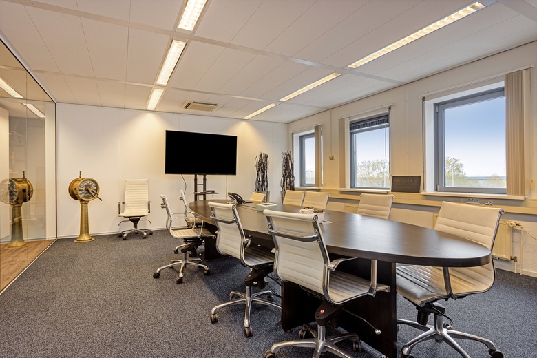 KantoorruimteaanWaalhaven Z.z. 12 A<br/> inRotterdam