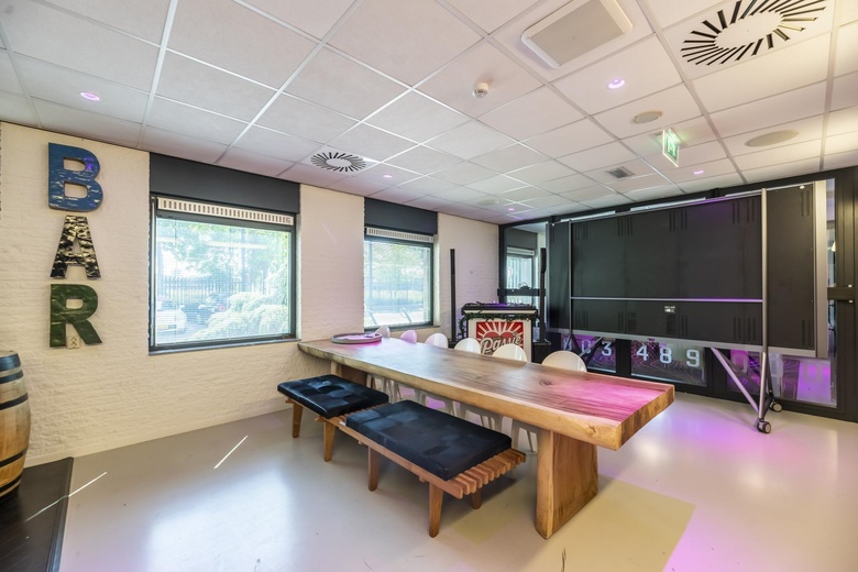 BedrijfsruimteaanKolenbranderstraat 10<br/> inRidderkerk BedrijfsruimteaanKolenbranderstraat 10<br/> inRidderkerk