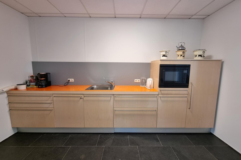 KantoorruimteaanWilgenweg 8 b<br/> inGroot-Ammers