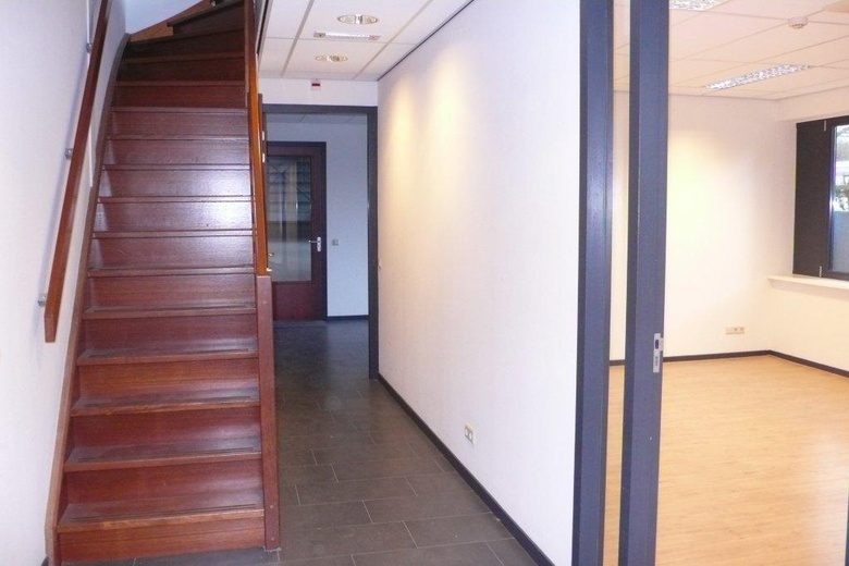 BedrijfsruimteaanVennestraat 4<br/> inLisse