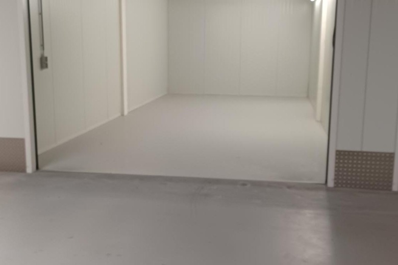 BedrijfsruimteaanRietgraaf 14<br/> inOosterhout BedrijfsruimteaanRietgraaf 14<br/> inOosterhout
