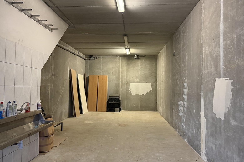 BedrijfsruimteaanVredeweg 1 L<br/> inZaandam