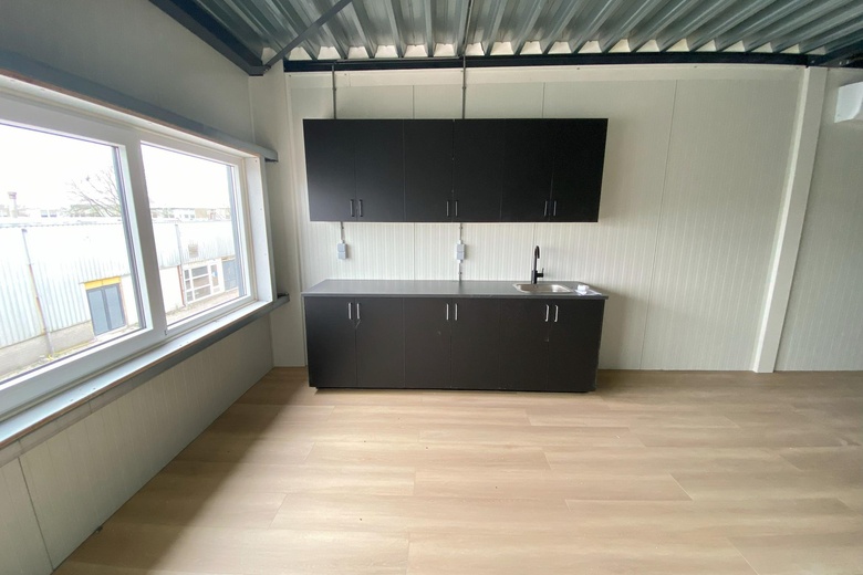 BedrijfsruimteaanVlotbrugweg 13 U<br/> inAlmere BedrijfsruimteaanVlotbrugweg 13 U<br/> inAlmere
