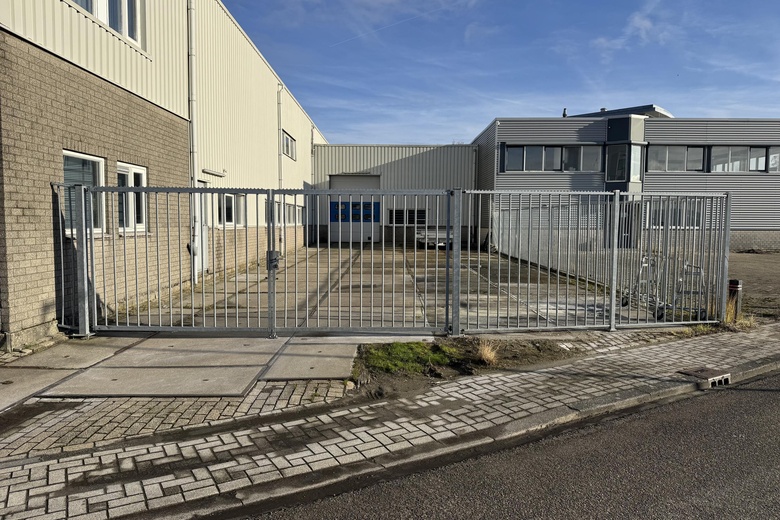 BedrijfsruimteaanSluispolderweg 71<br/> inZaandam