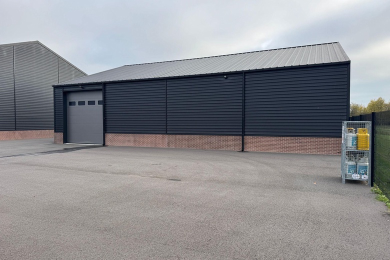 BedrijfsruimteaanDopheiweg 1<br/> inHeeswijk