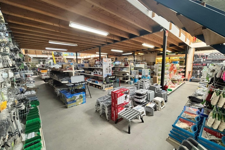 WinkelruimteaanLiesselseweg 120 a<br/> inDeurne WinkelruimteaanLiesselseweg 120 a<br/> inDeurne
