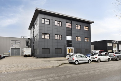 Bekijk foto 2 van Waarderveldweg 99