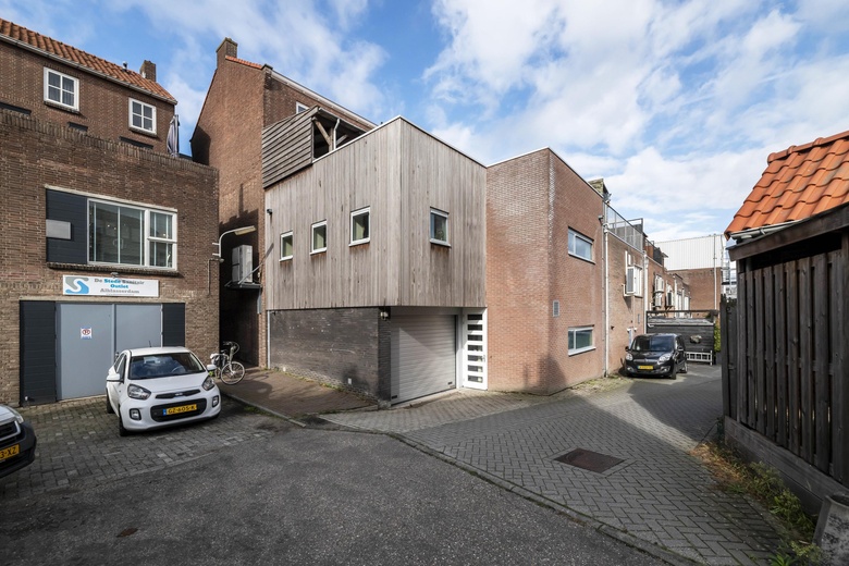 WinkelruimteaanPlantageweg 11<br/> inAlblasserdam