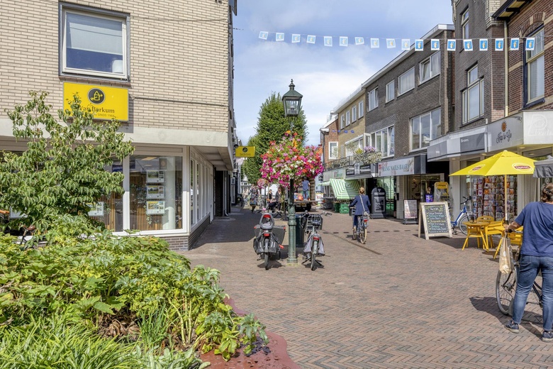 WinkelruimteaanLaanstraat 91<br/> inBaarn WinkelruimteaanLaanstraat 91<br/> inBaarn