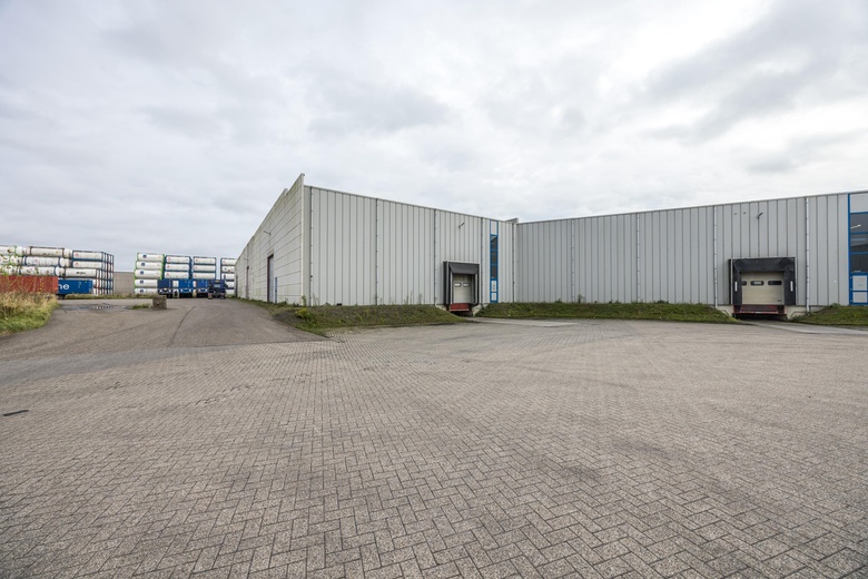 BedrijfsruimteaanGraanweg 15<br/> inMoerdijk BedrijfsruimteaanGraanweg 15<br/> inMoerdijk
