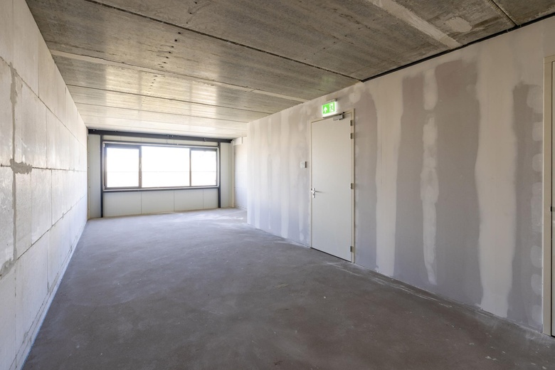 BedrijfsruimteaanHogeweyselaan 215 C<br/> inWeesp