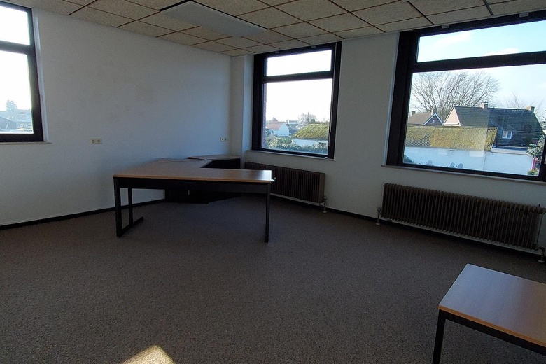 KantoorruimteaanSteeg 27<br/> inNeer