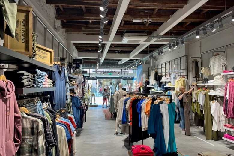 Bekijk foto 2 in  aan de  in 