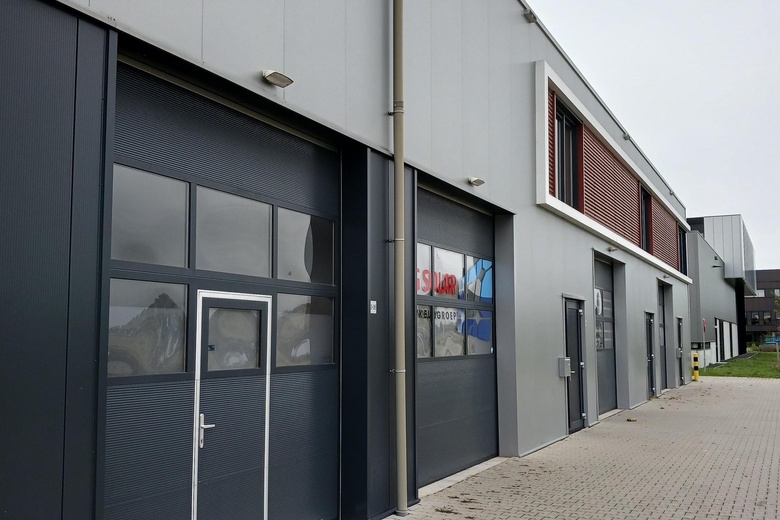 BedrijfsruimteaanZonnecelstraat 2 5<br/> inHattem BedrijfsruimteaanZonnecelstraat 2 5<br/> inHattem
