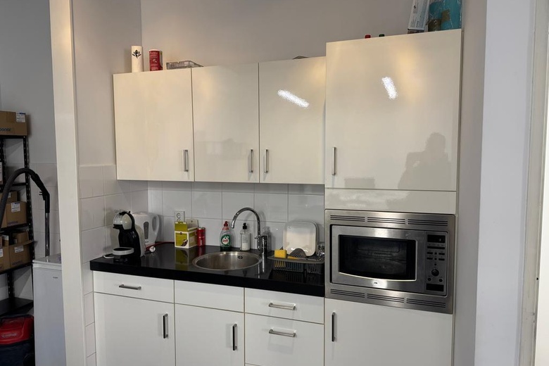 BedrijfsruimteaanAlblasstraat 10 B<br/> inRotterdam BedrijfsruimteaanAlblasstraat 10 B<br/> inRotterdam