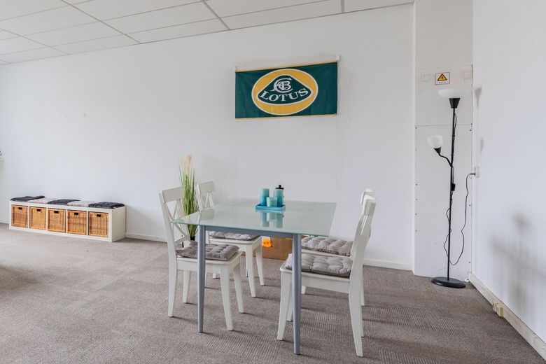 BedrijfsruimteaanWilgenkade 21<br/> inHouten