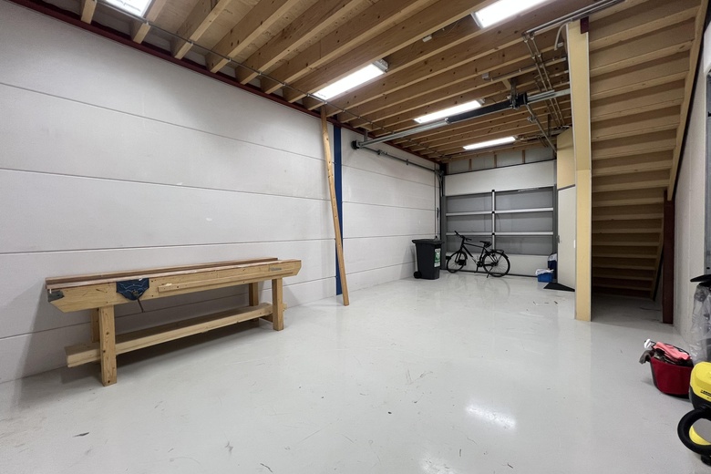 BedrijfsruimteaanNoordeinde 152<br/> inHendrik-Ido-Ambacht