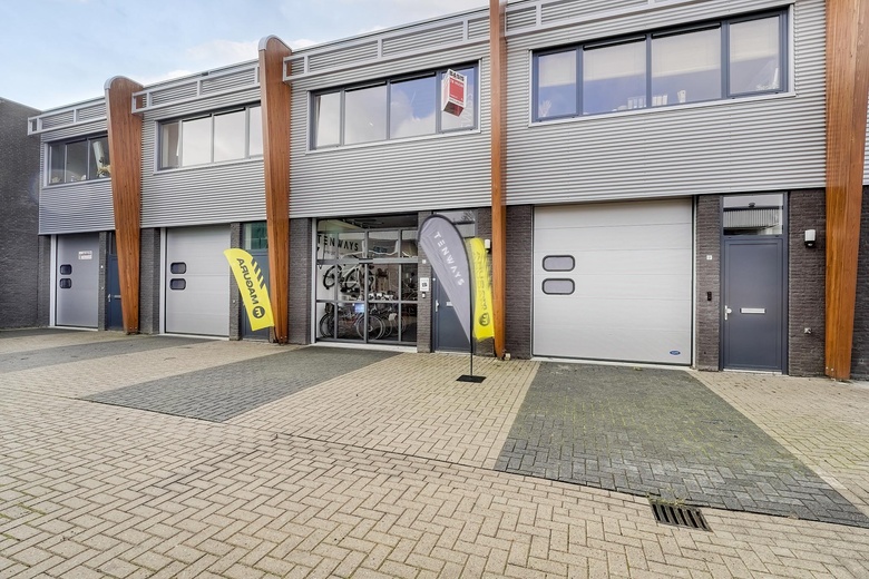 BedrijfsruimteaanIndustrieweg 5 e<br/> inVoorschoten