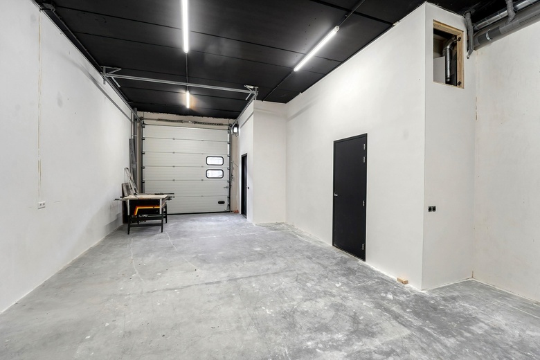 BedrijfsruimteaanIndustrieweg 12 N<br/> inZoeterwoude