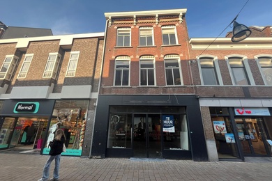Bekijk foto 2 van Heuvelstraat 7