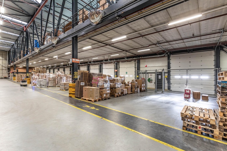 BedrijfsruimteaanShannonweg 82<br/> inBotlek Rotterdam