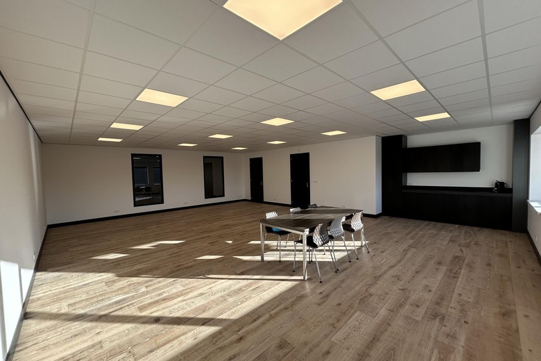 BedrijfsruimteaanJelle Zijlstraweg 62<br/> inZwaag