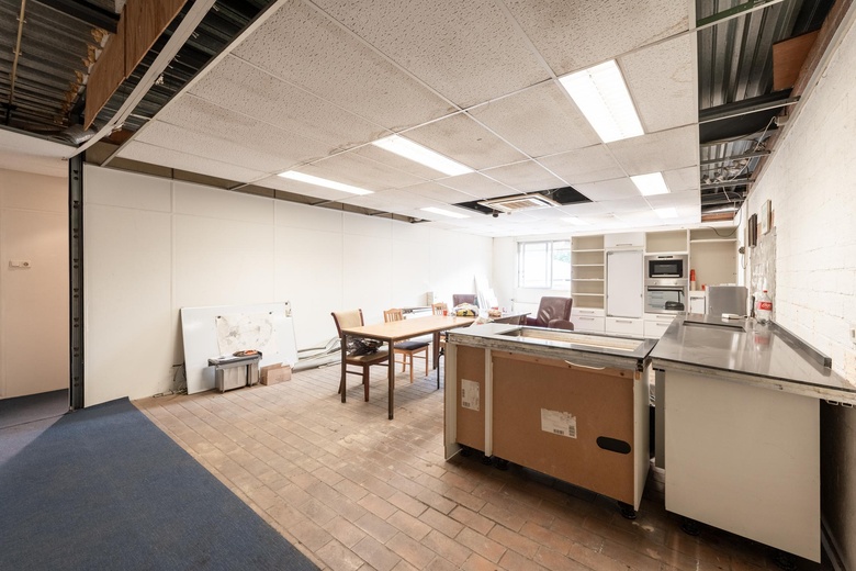 BedrijfsruimteaanIndustrieweg 100<br/> inSwifterbant