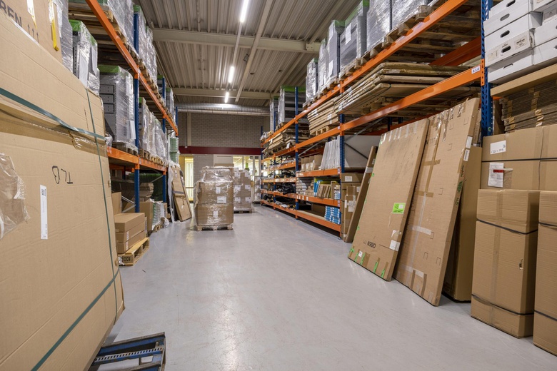 BedrijfsruimteaanIndustrieweg 2<br/> inWaalwijk BedrijfsruimteaanIndustrieweg 2<br/> inWaalwijk