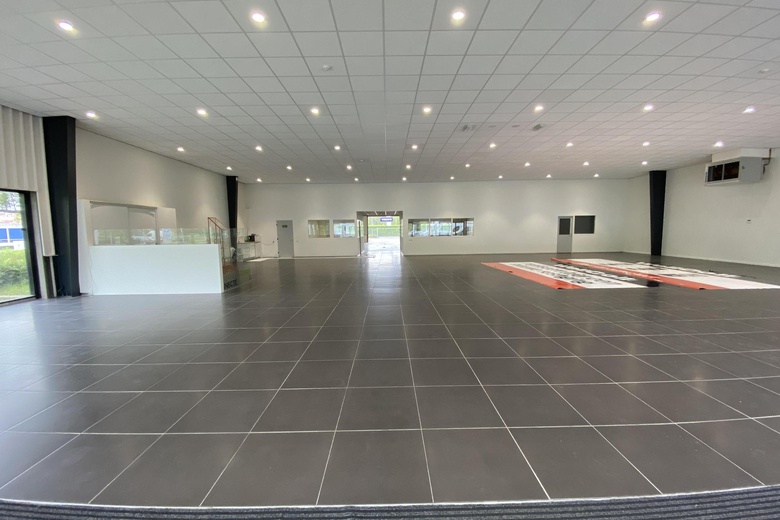 WinkelruimteaanMolensingel 1<br/> inMaastricht WinkelruimteaanMolensingel 1<br/> inMaastricht