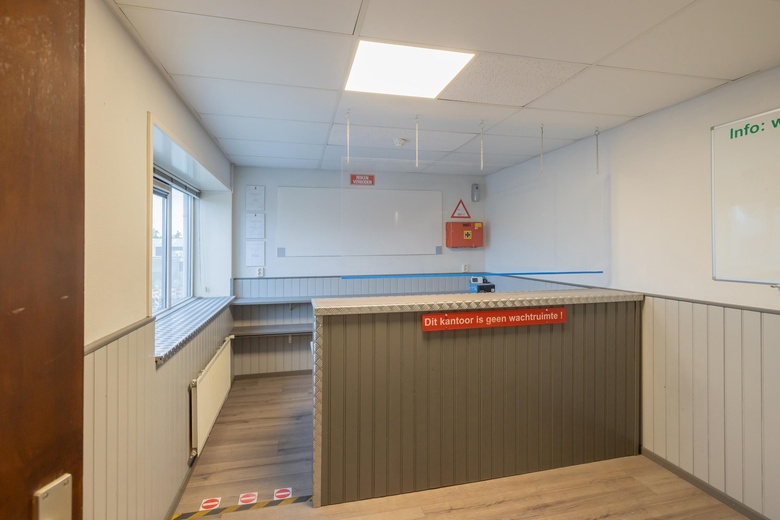 BedrijfsruimteaanTransportweg 21<br/> inNieuwkoop BedrijfsruimteaanTransportweg 21<br/> inNieuwkoop
