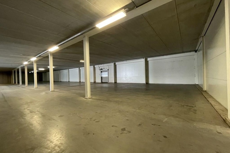 BedrijfsruimteaanLegmeerdijk 169 A<br/> inAalsmeer