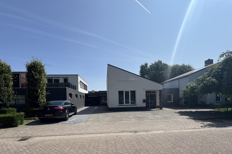 BedrijfsruimteaanRandweg 13 a<br/> inSomeren