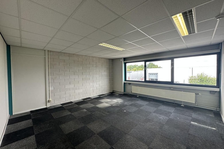 BedrijfsruimteaanCanadaweg 16<br/> inHalsteren