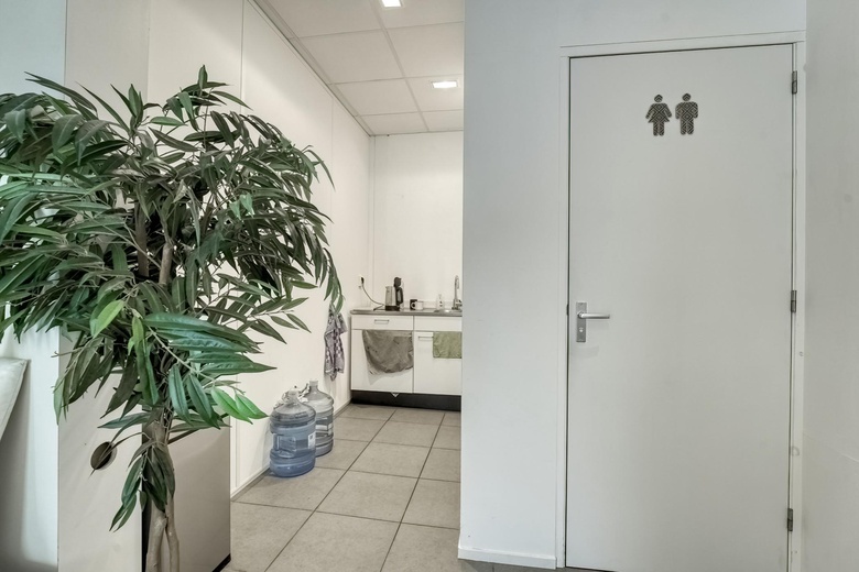 WinkelruimteaanDorpsstraat 22 A<br/> inZoeterwoude WinkelruimteaanDorpsstraat 22 A<br/> inZoeterwoude