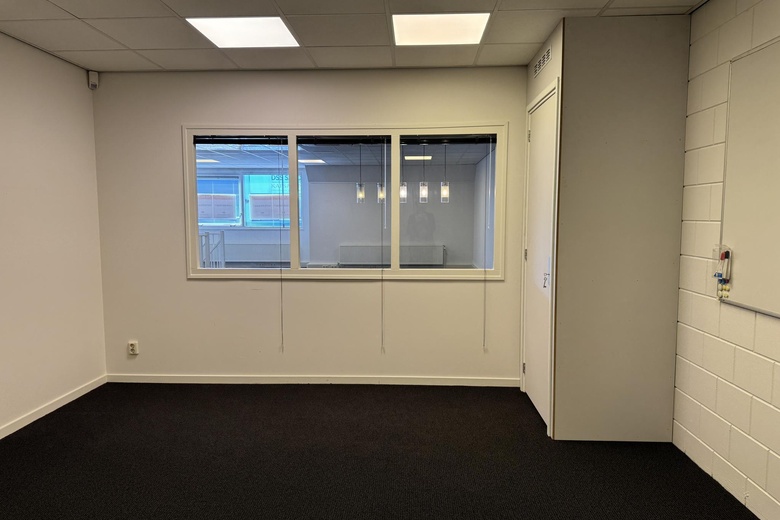 BedrijfsruimteaanWeteringpad 58<br/> inSoest BedrijfsruimteaanWeteringpad 58<br/> inSoest